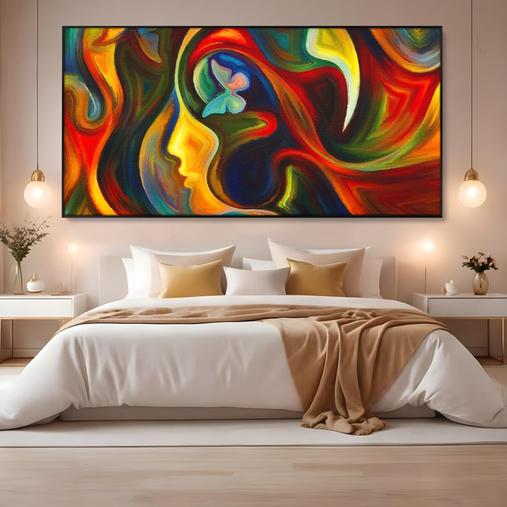 Tablou canvas cu pictura abstracta cu profil uman si fluturi, in rama de aluminiu negru, pe perete intr-un dormitor